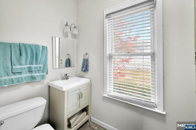 17 Lewis Place, Westwood, NJ 07675