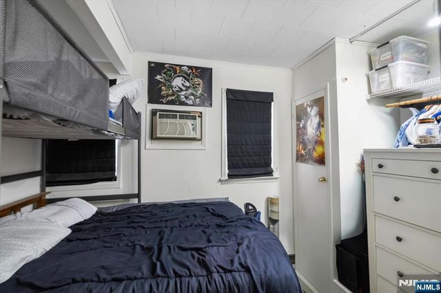 17 Lewis Place, Westwood, NJ 07675