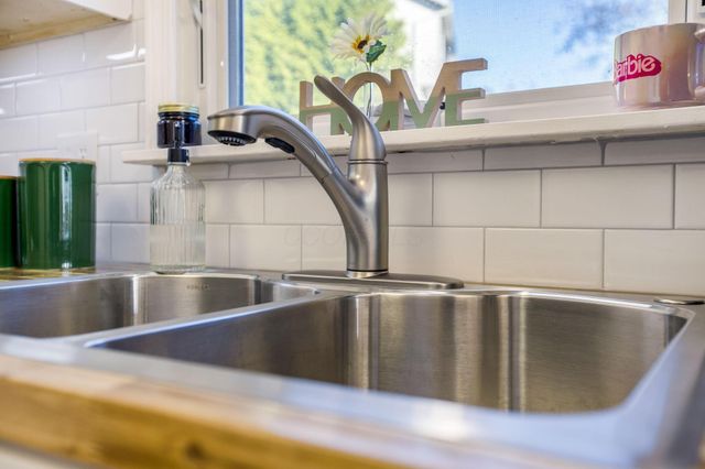 1308 N Howell Drive, Newark, OH 43055