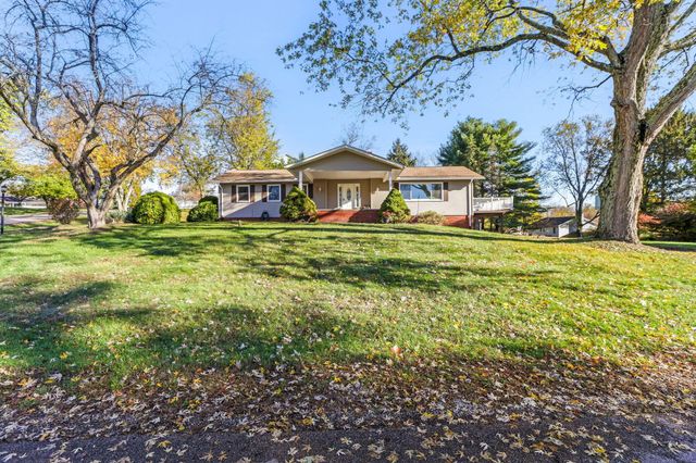 1308 N Howell Drive, Newark, OH 43055
