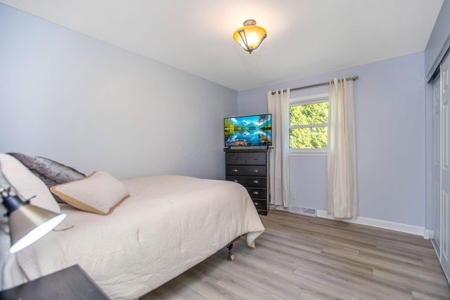 1308 N Howell Drive, Newark, OH 43055