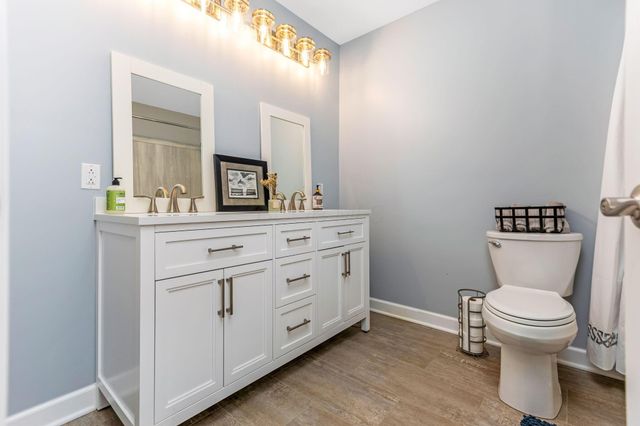 1308 N Howell Drive, Newark, OH 43055