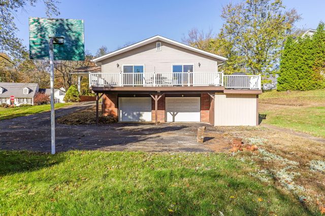 1308 N Howell Drive, Newark, OH 43055