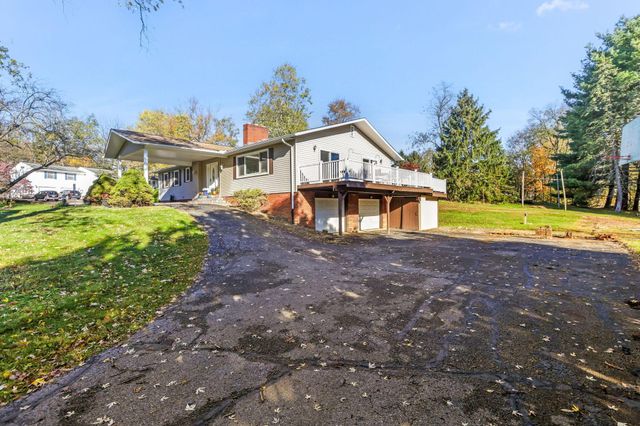 1308 N Howell Drive, Newark, OH 43055