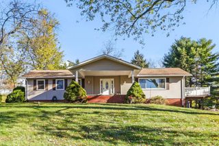 1308 N Howell Drive, Newark, OH 43055