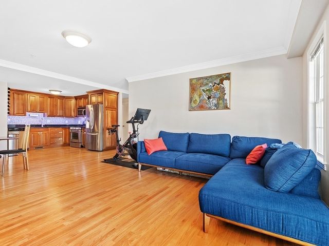 32 Common Street 2-3, Waltham, MA 02451