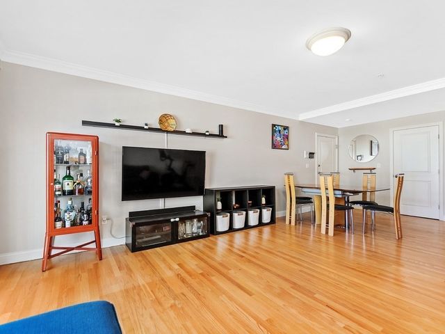 32 Common Street 2-3, Waltham, MA 02451