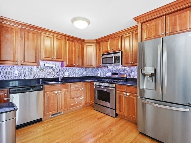 32 Common Street 2-3, Waltham, MA 02451