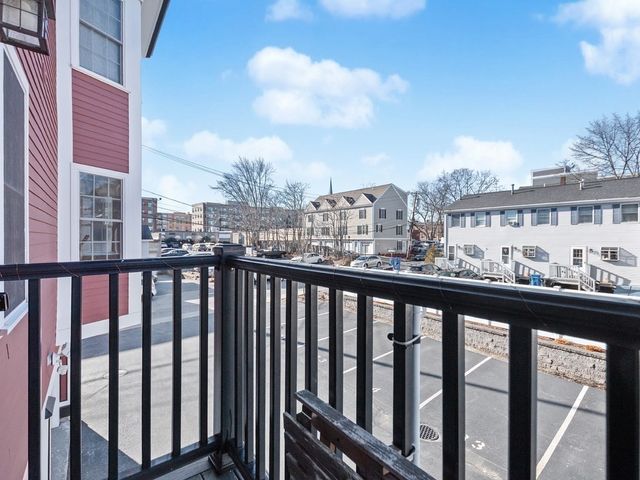 32 Common Street 2-3, Waltham, MA 02451