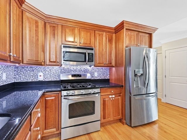 32 Common Street 2-3, Waltham, MA 02451