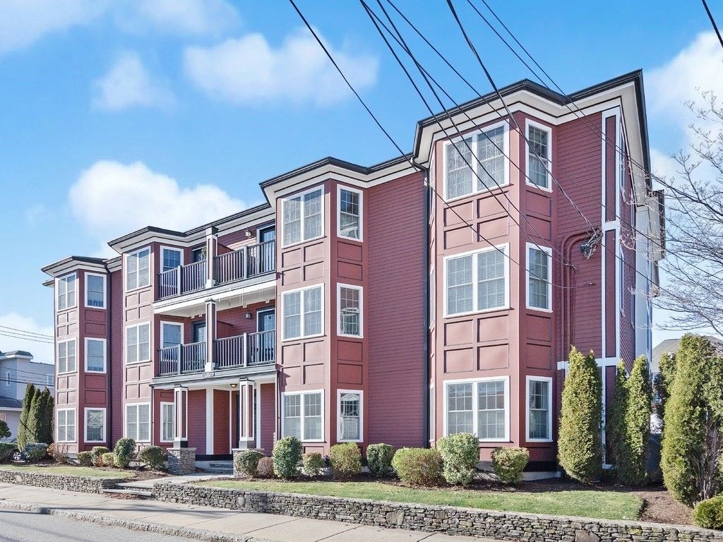 32 Common Street 2-3, Waltham, MA 02451