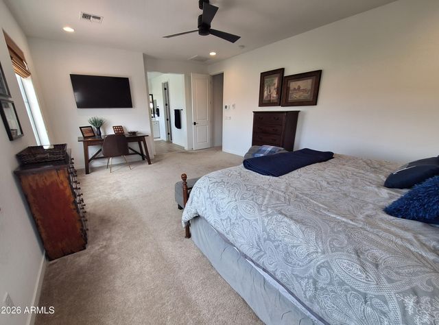 819 E DEER CREEK Road, Phoenix, AZ 85048