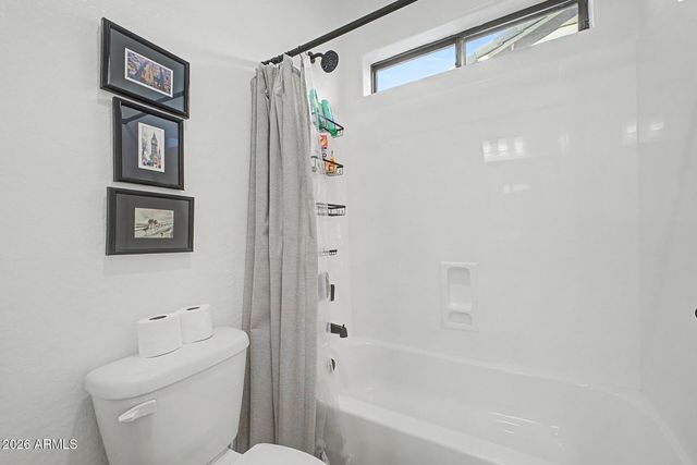 819 E DEER CREEK Road, Phoenix, AZ 85048