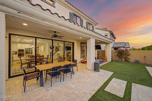 819 E DEER CREEK Road, Phoenix, AZ 85048