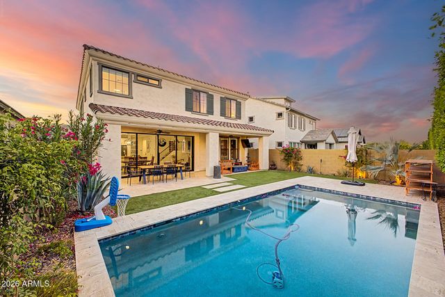 819 E DEER CREEK Road, Phoenix, AZ 85048