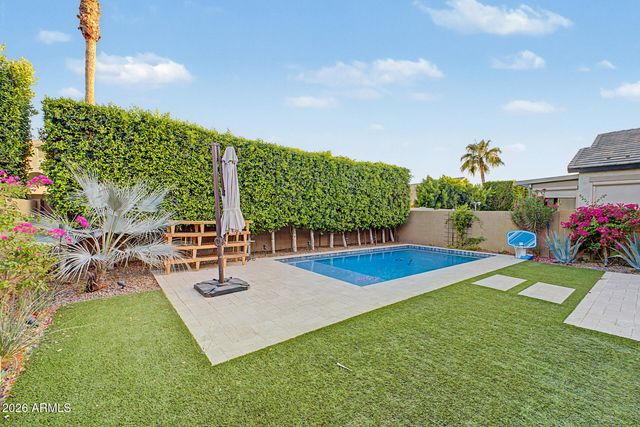 819 E DEER CREEK Road, Phoenix, AZ 85048