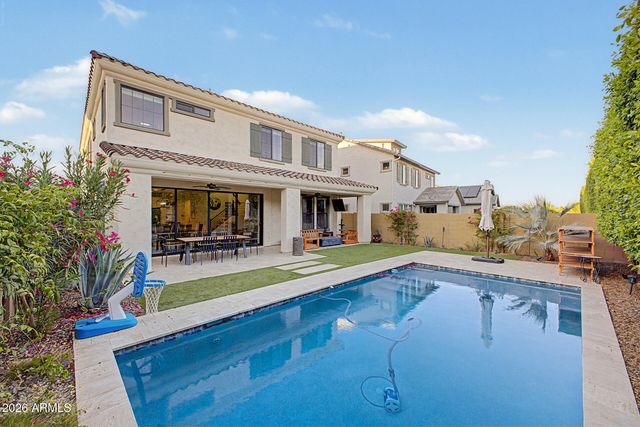 819 E DEER CREEK Road, Phoenix, AZ 85048