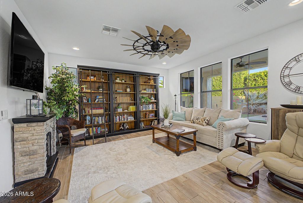 819 E DEER CREEK Road, Phoenix, AZ 85048 — photo 4
