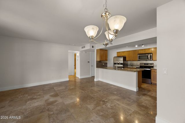 200 E SOUTHERN Avenue 123, Tempe, AZ 85282