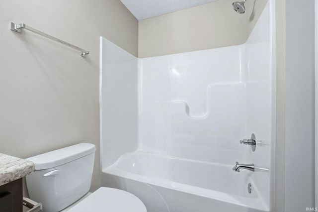 1455 Herdsman Boulevard, Huntertown, IN 46748