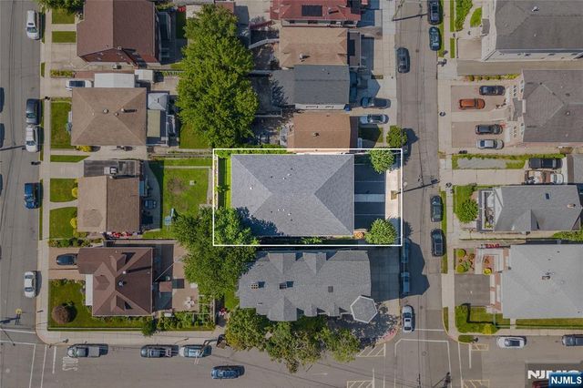 148 Oakwood Avenue A, Cliffside Park, NJ 07010