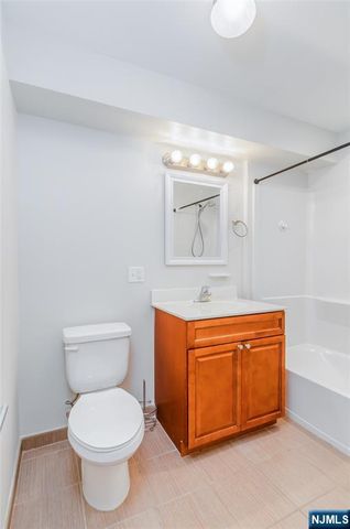 148 Oakwood Avenue A, Cliffside Park, NJ 07010