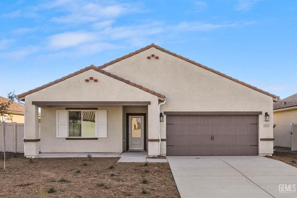 7911 Ita Palm Way, Bakersfield, CA 93313