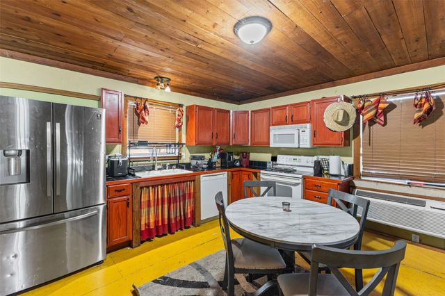 1109 SE County Road 3300, Kerens, TX 75144