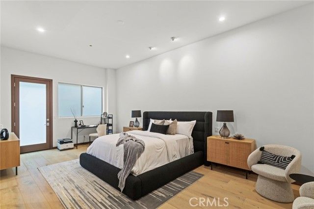 15641 Meadowgate, Los Angeles, CA 91436