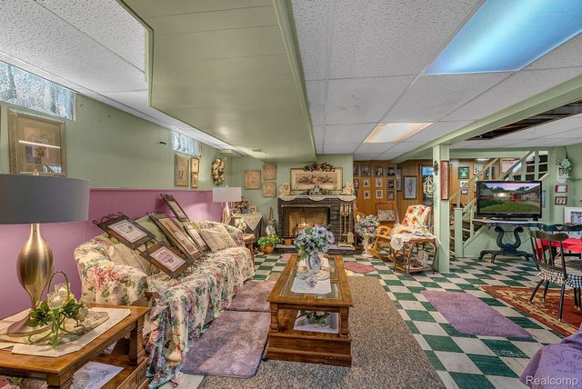 1582 Chandler Avenue, Lincoln Park, MI 48146