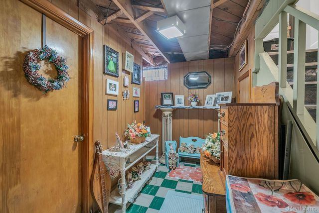 1582 Chandler Avenue, Lincoln Park, MI 48146