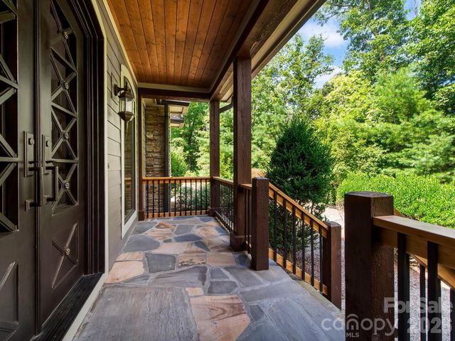 600 White Water Way, Marshall, NC 28753