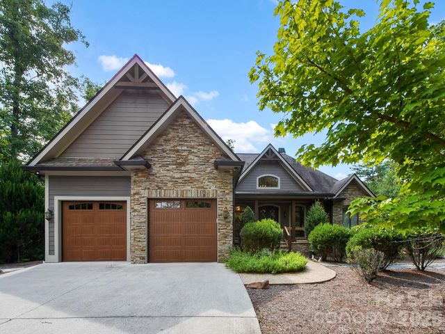 600 White Water Way, Marshall, NC 28753