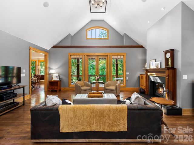 600 White Water Way, Marshall, NC 28753