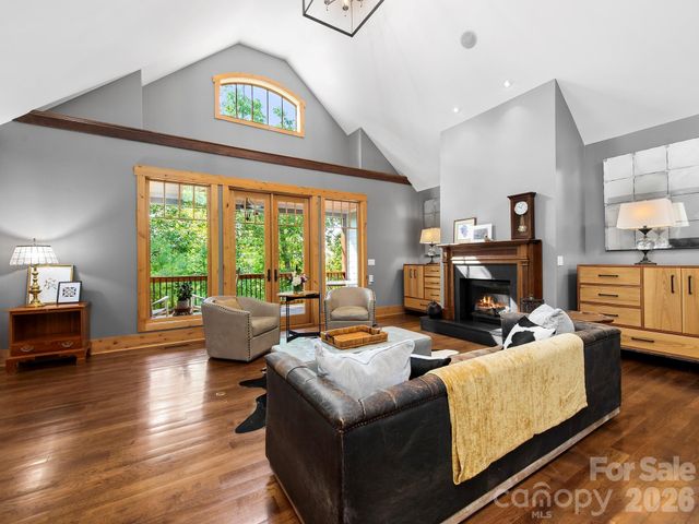 600 White Water Way, Marshall, NC 28753
