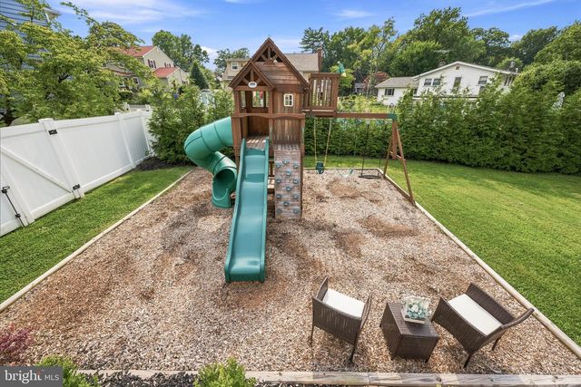 14 HEDGEROW CT, Haddon Township, NJ 08107