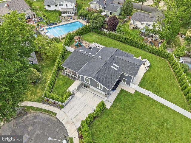 14 HEDGEROW CT, Haddon Township, NJ 08107