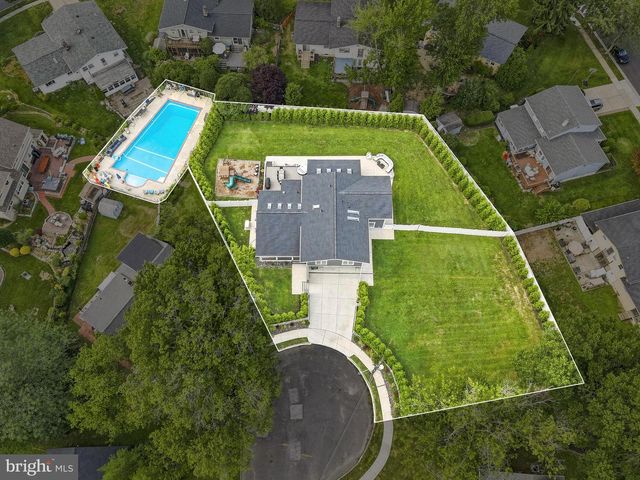 14 HEDGEROW CT, Haddon Township, NJ 08107