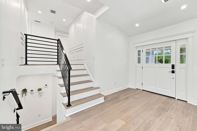 14 HEDGEROW CT, Haddon Township, NJ 08107