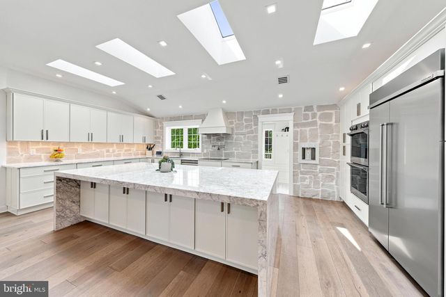 14 HEDGEROW CT, Haddon Township, NJ 08107