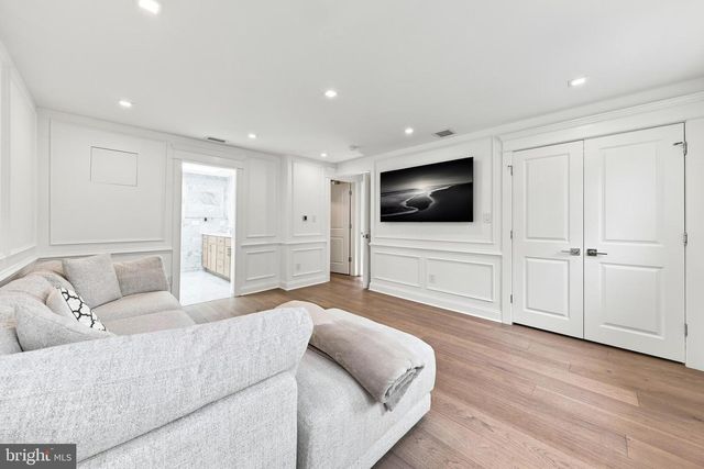 14 HEDGEROW CT, Haddon Township, NJ 08107