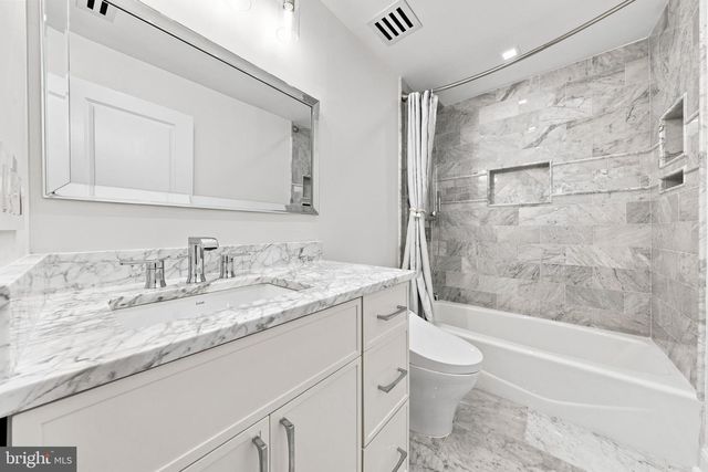 14 HEDGEROW CT, Haddon Township, NJ 08107