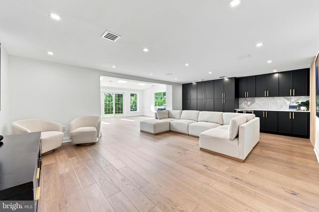 14 HEDGEROW CT, Haddon Township, NJ 08107