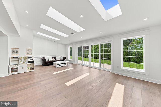 14 HEDGEROW CT, Haddon Township, NJ 08107