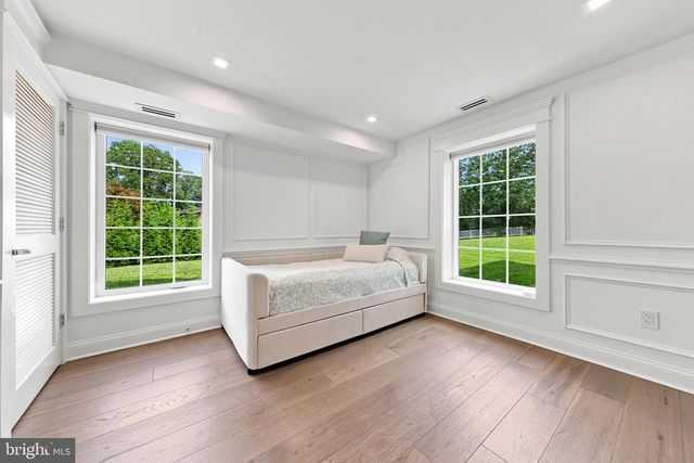 14 HEDGEROW CT, Haddon Township, NJ 08107