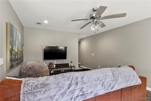 16010 Lake Hills, Northport, AL 35475