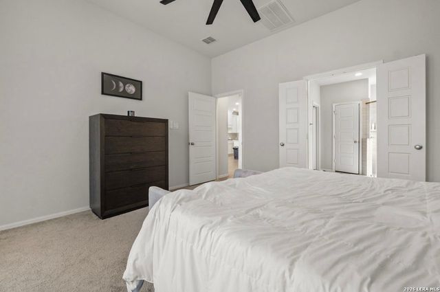 9329 TRESTLE CRK, San Antonio, TX 78254