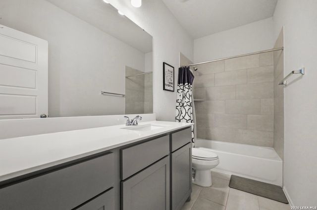 9329 TRESTLE CRK, San Antonio, TX 78254