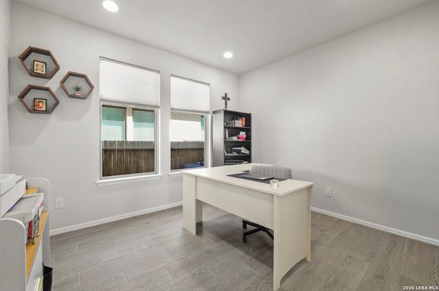 9329 TRESTLE CRK, San Antonio, TX 78254