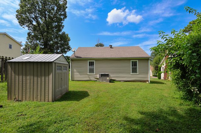 2832 Clark Street, Paducah, KY 42001